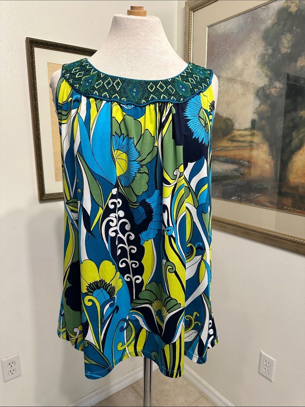 INC. Blue Green Floral Sleeveless Top w/ Embroidered Beaded Neckline Size XL